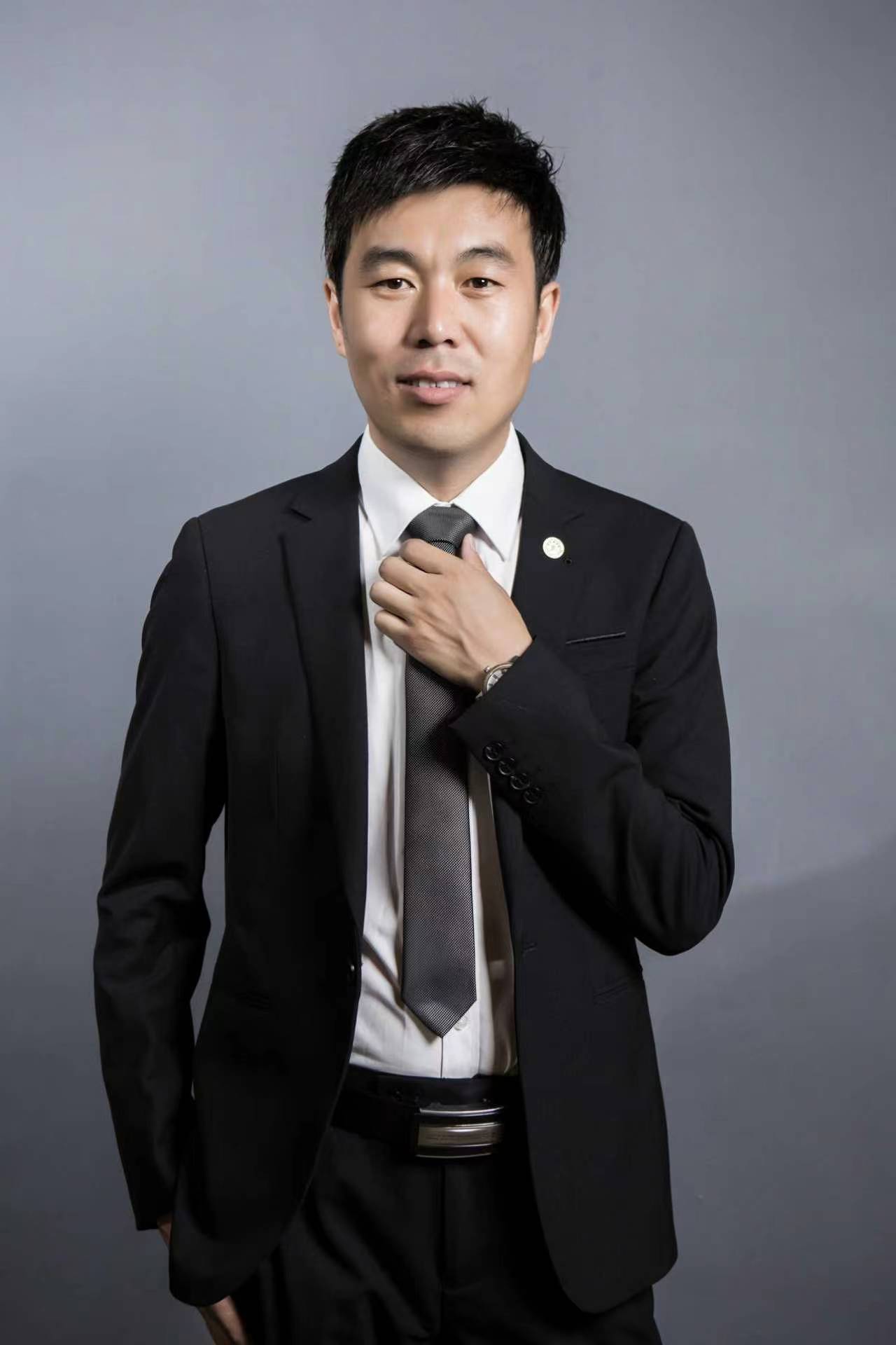 张伟个人简介
